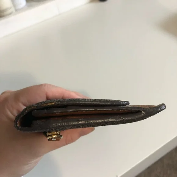 Michael Kors wallet - Picture 7 of 11